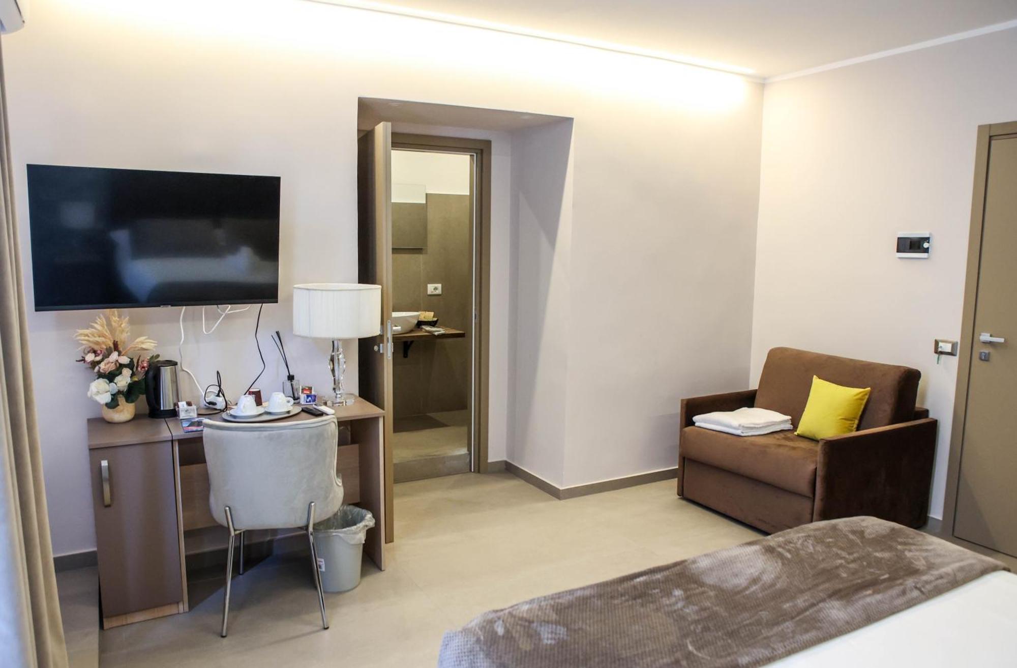 B&B Suites&Rooms Piazza Dei Martiri คาตาเนีย ภายนอก รูปภาพ